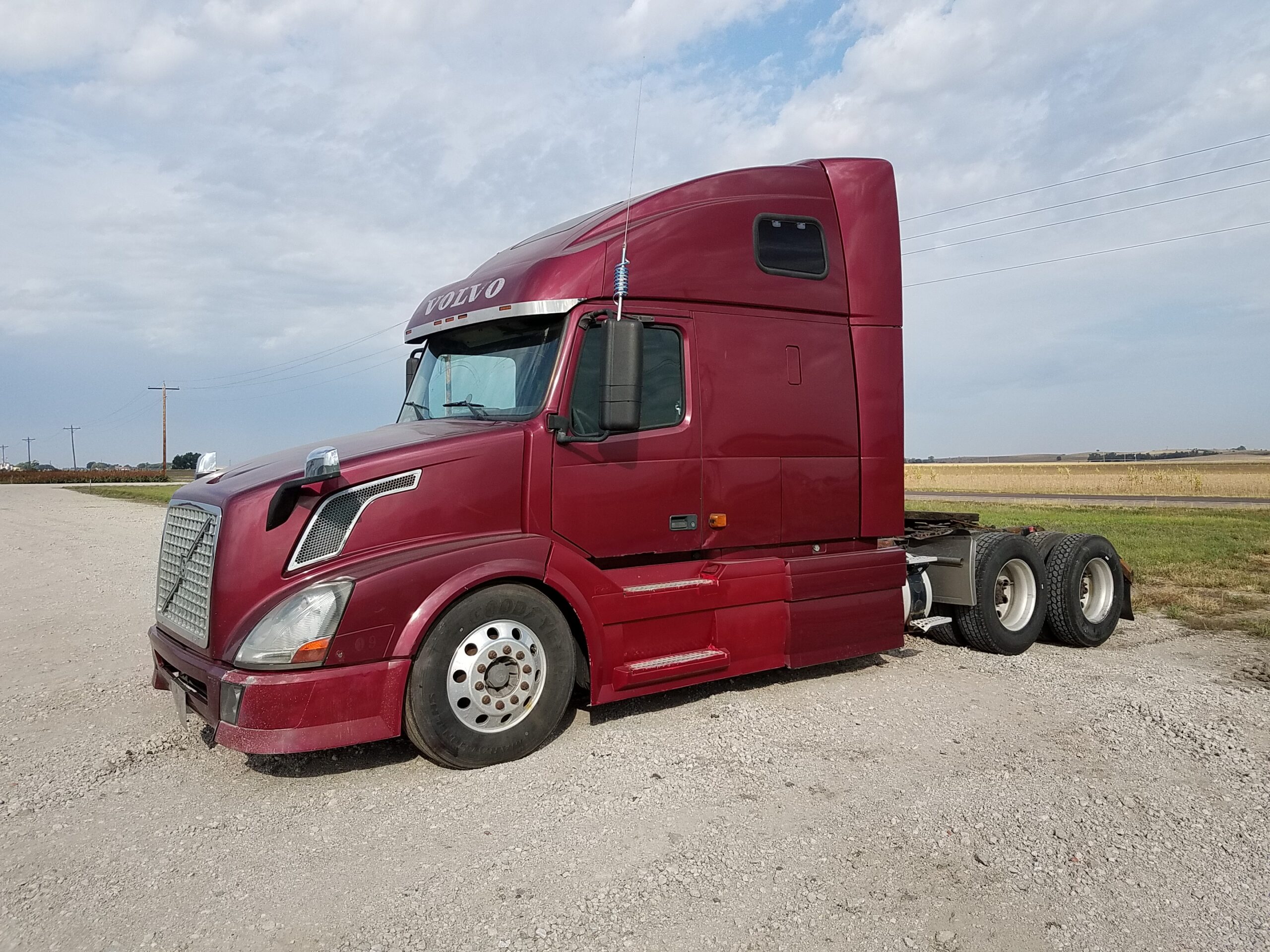 2006 Volvo VNL Tractor Truck for sale